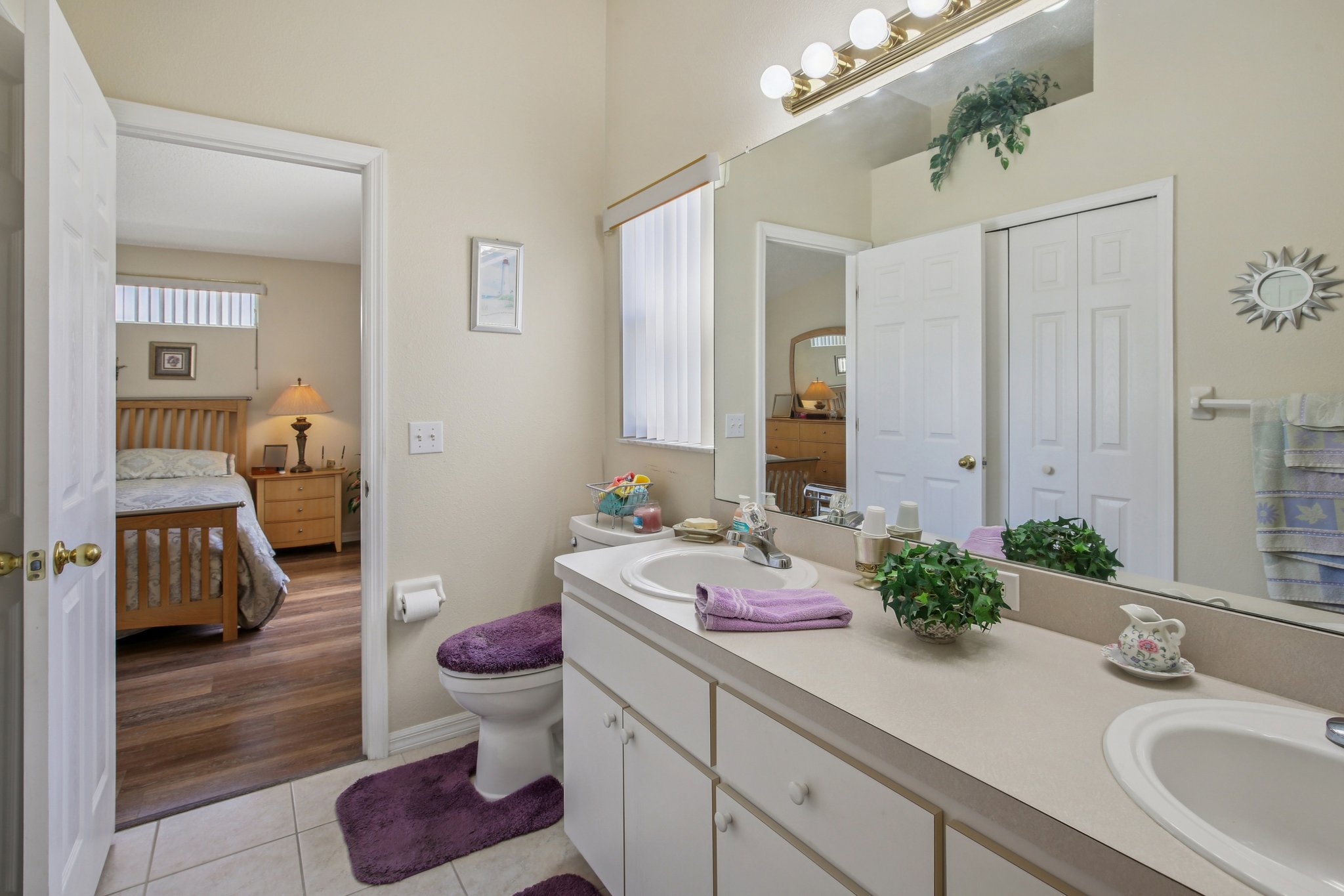 National Dr-S2303-025.jpg