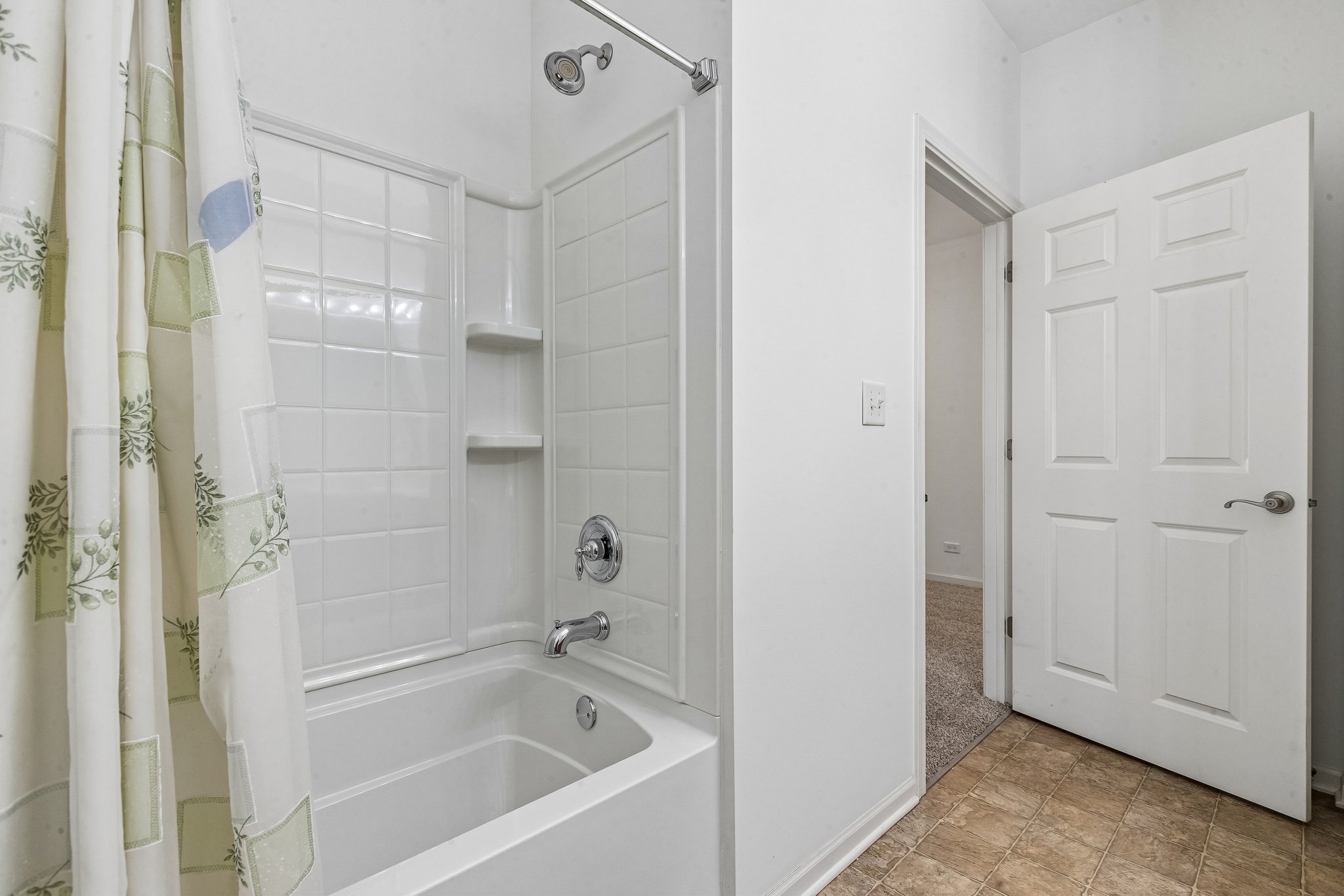 Tremont Ln-S0710-020.jpg
