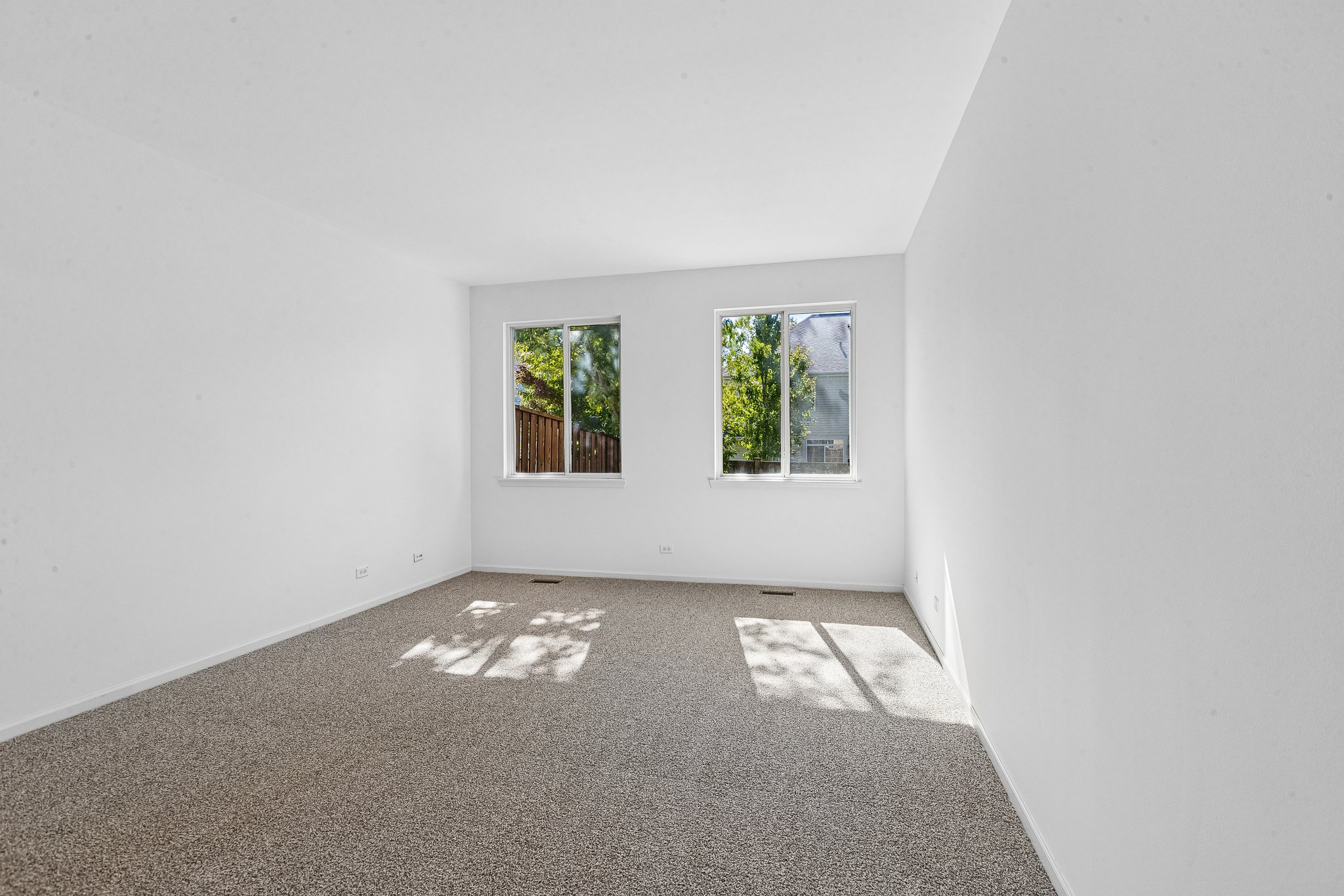 Tremont Ln-S0710-023.jpg