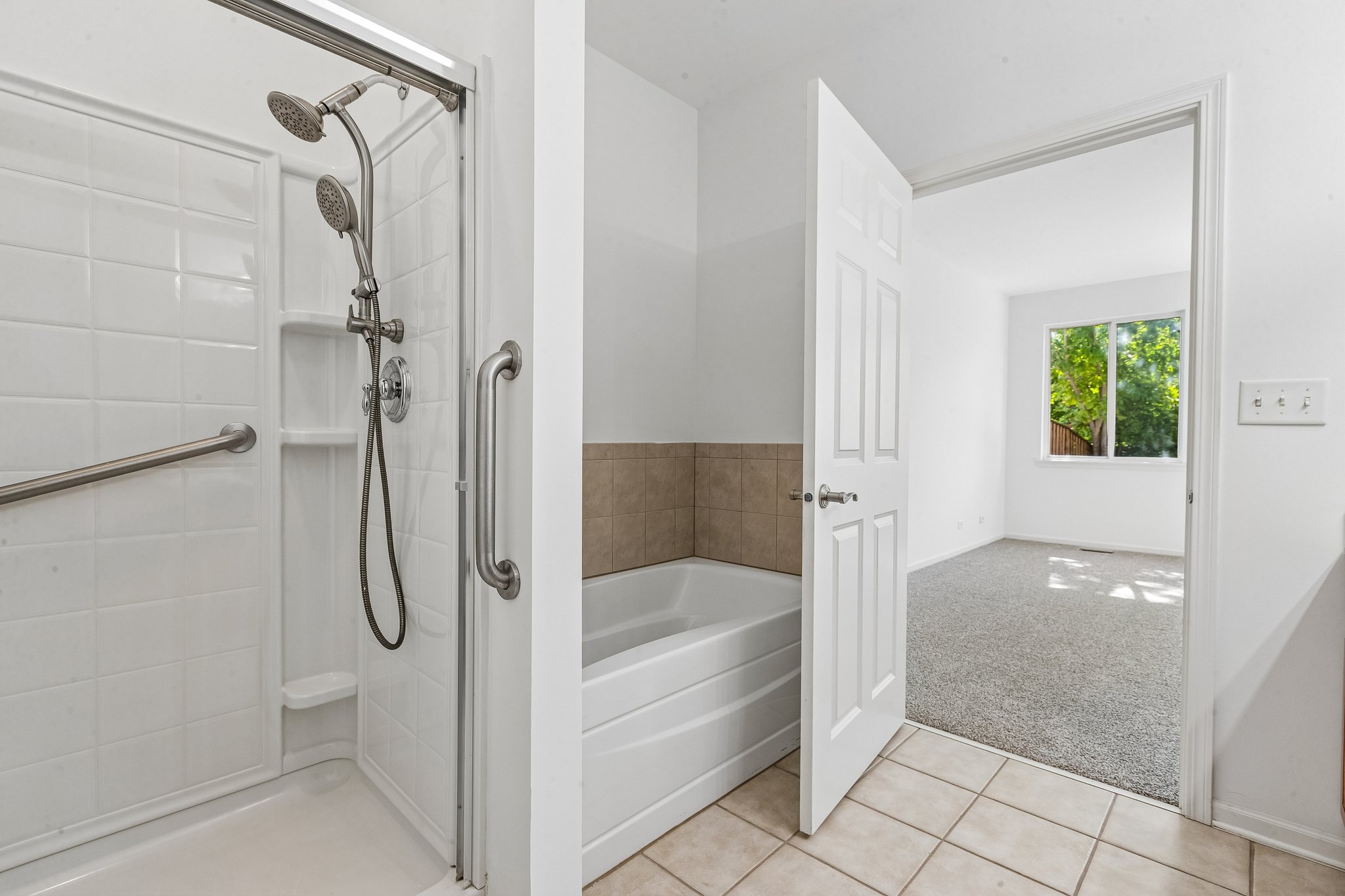 Tremont Ln-S0710-027.jpg
