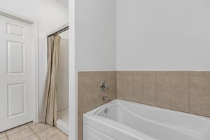 Tremont Ln-S0710-026.jpg