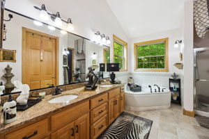 18_Interior