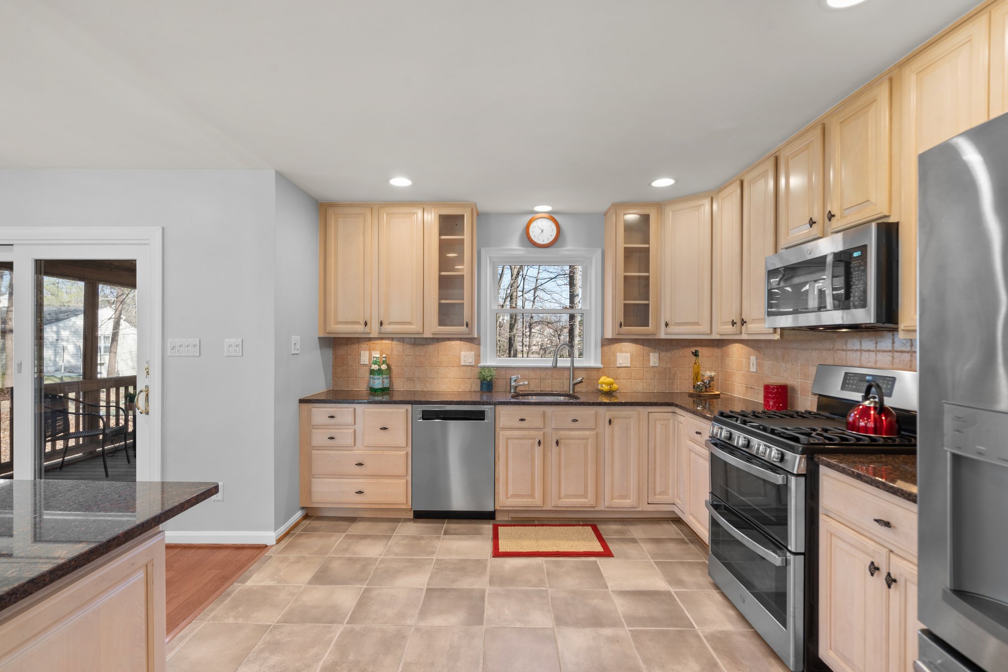 19. 8213 Killean Way.jpg