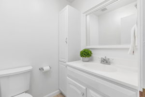 Owner Bathroom | Upper Level