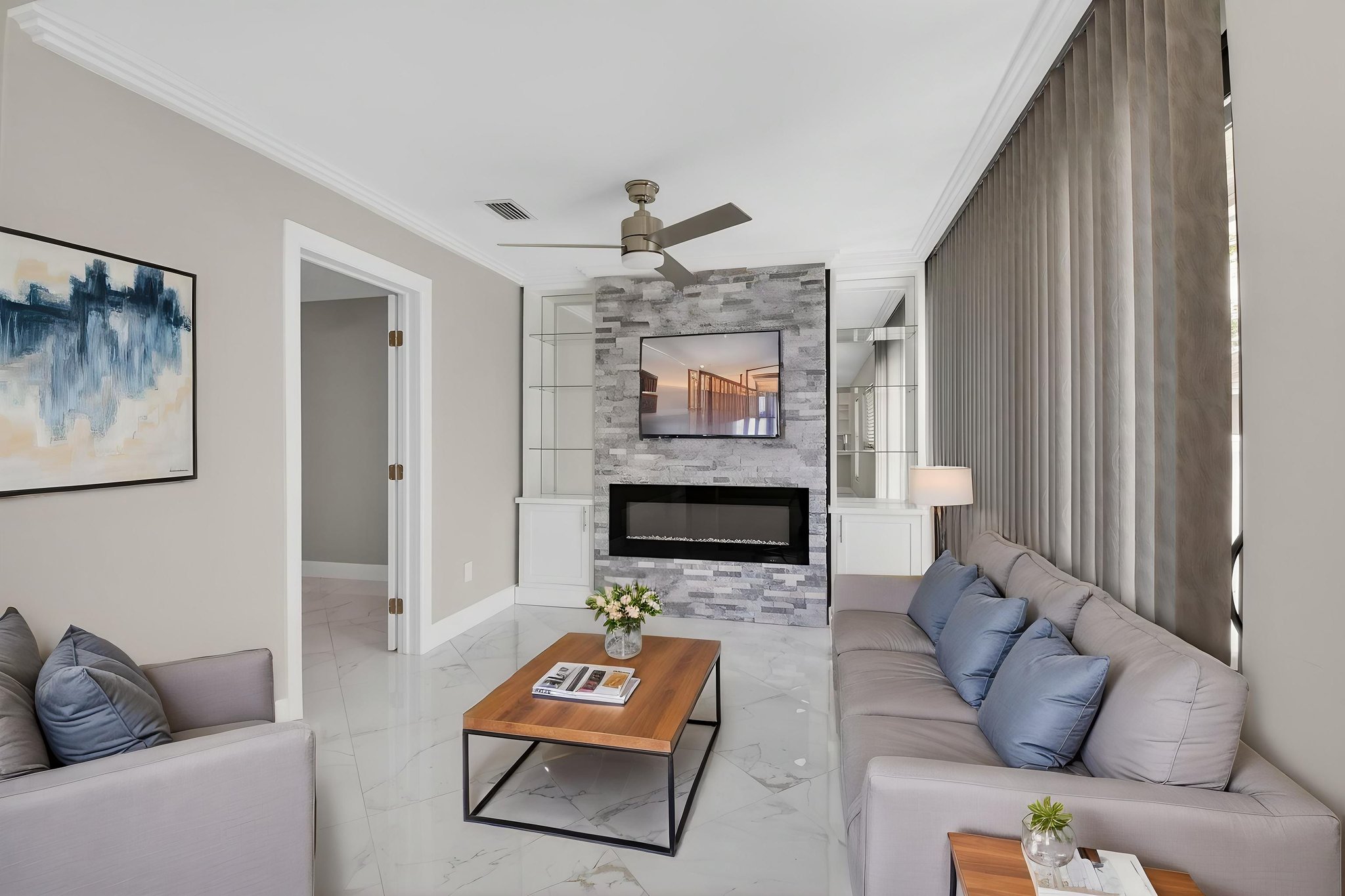 DSC_6291 virtually staged.jpeg