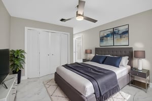 DSC_6356 virtually staged.jpeg