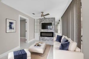 DSC_6291 virtually staged.jpeg