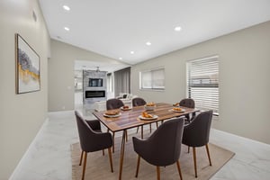 DSC_6265 virtually staged.jpeg