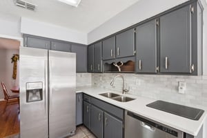 Ashwood Ct-S0502-018.jpg