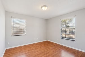 Ashwood Ct-S0502-025.jpg