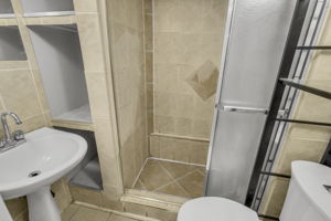  Photo 35