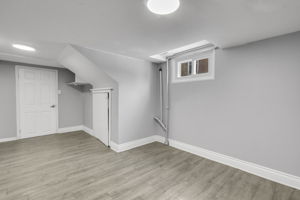  Photo 37
