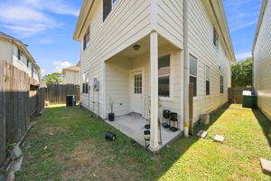  Photo 33
