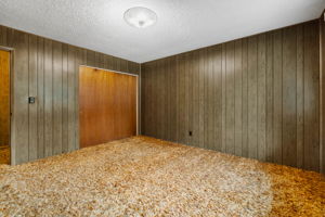 Primary Bedroom (2)
