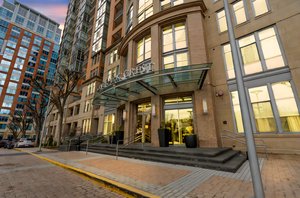 DSC01100 day to dusk.jpeg