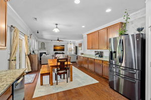 Dining Area (alt view)