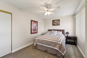 Hollow Wharf Dr-S0509-057.jpg