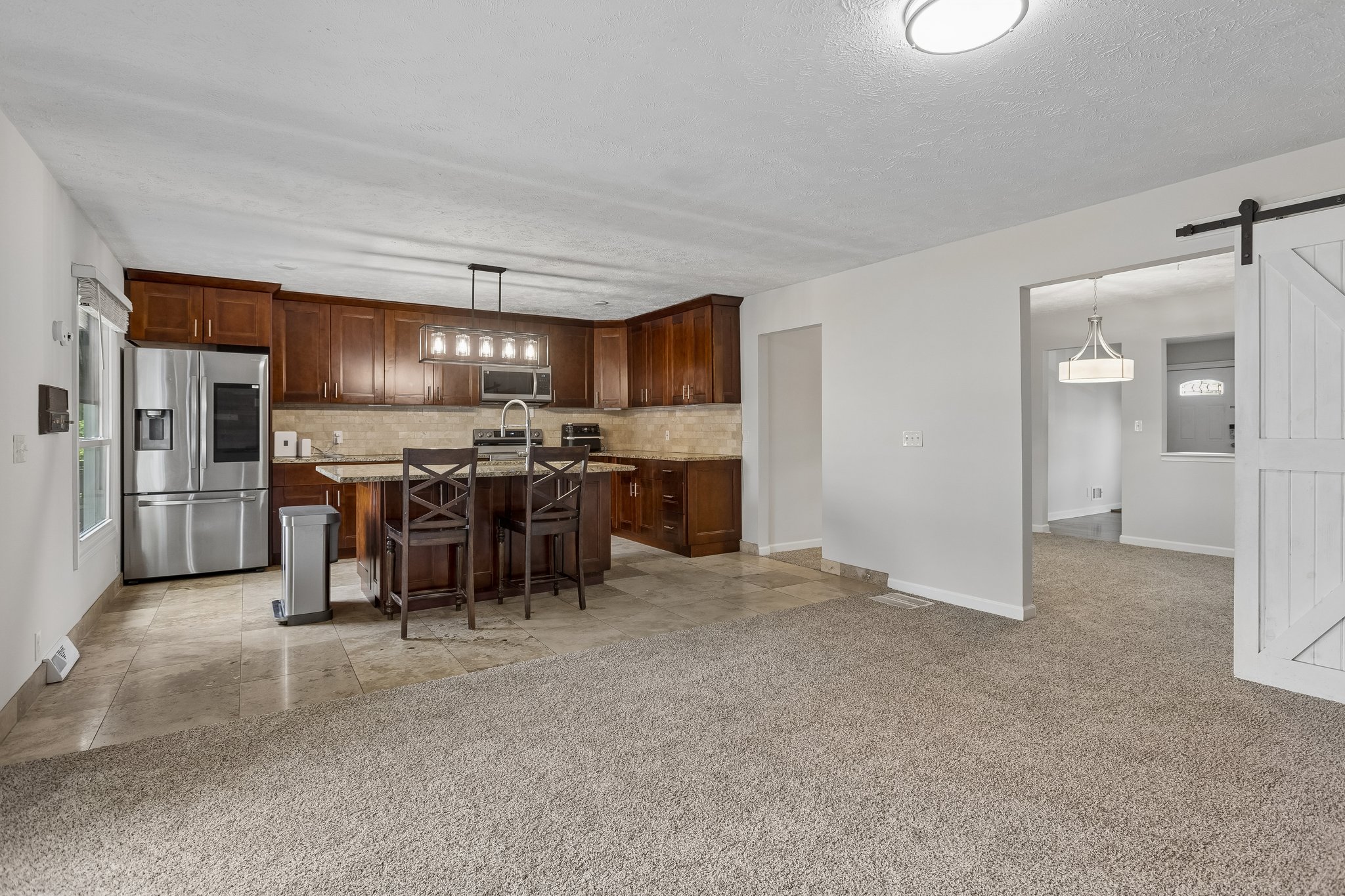 8222 Gold St_009.jpg