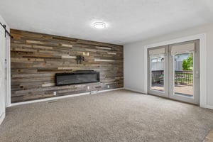8222 Gold St_008.jpg