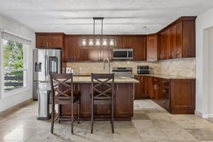 8222 Gold St_010.jpg