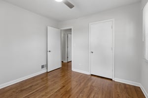 8222 Gold St_018.jpg
