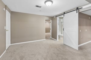 8222 Gold St_024.jpg
