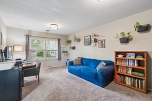 10121 - 8225 Jarboe St_021.jpg