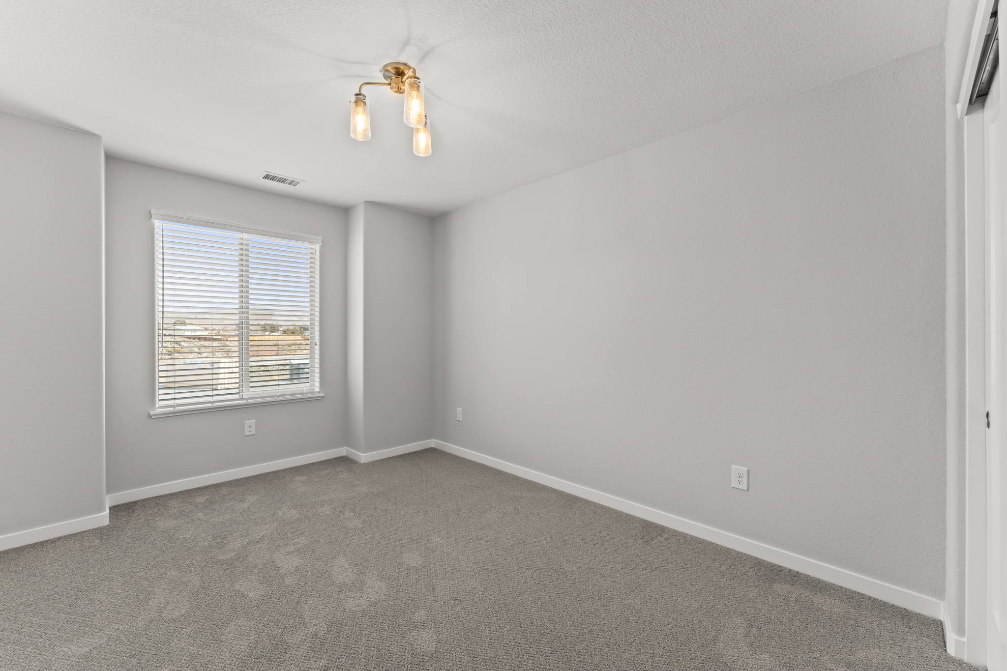 823 Calamity Ct, Reno, NV 89506, USA Photo 28
