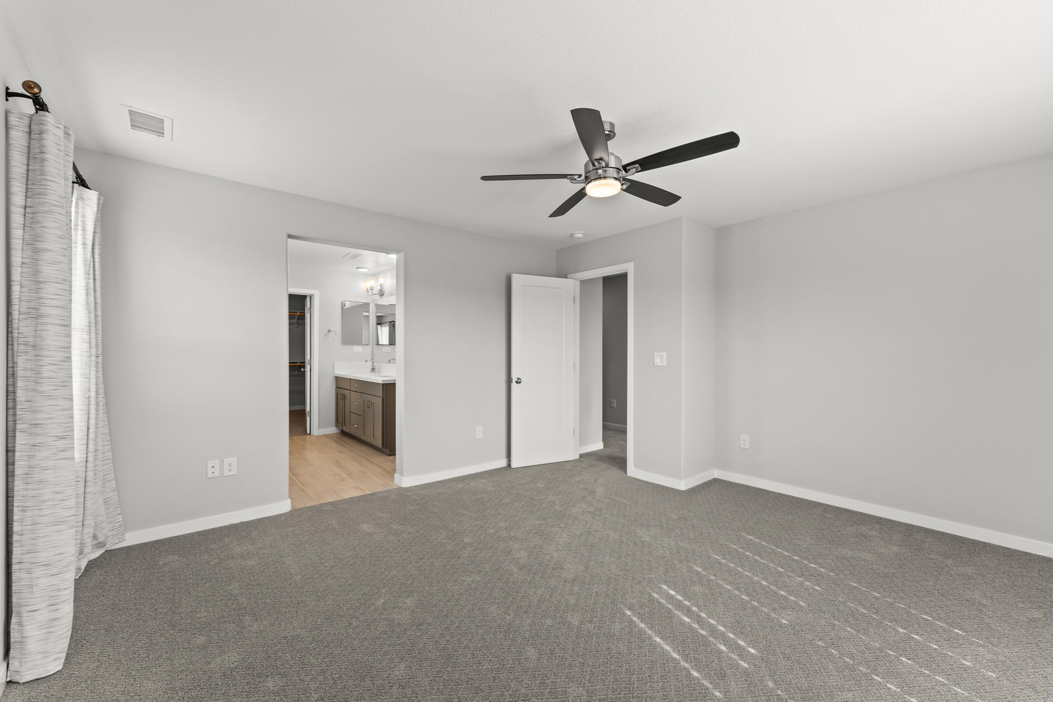 823 Calamity Ct, Reno, NV 89506, USA Photo 23