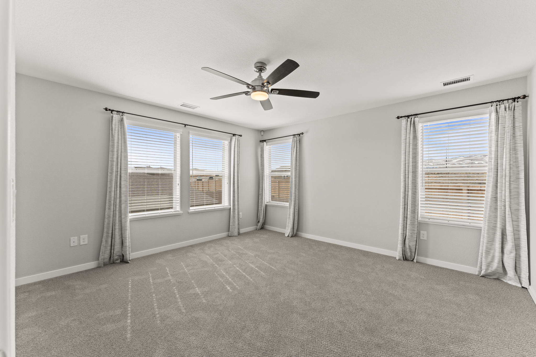 823 Calamity Ct, Reno, NV 89506, USA Photo 21