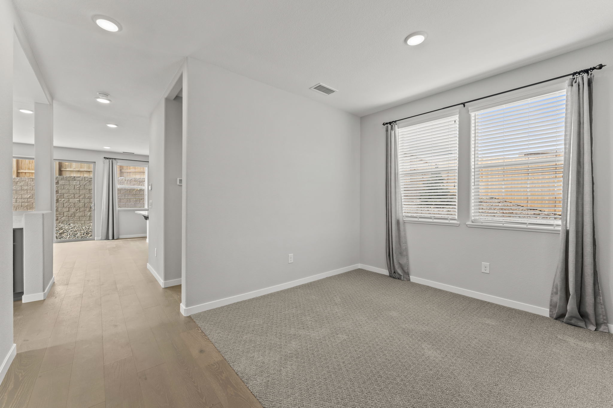823 Calamity Ct, Reno, NV 89506, USA Photo 6
