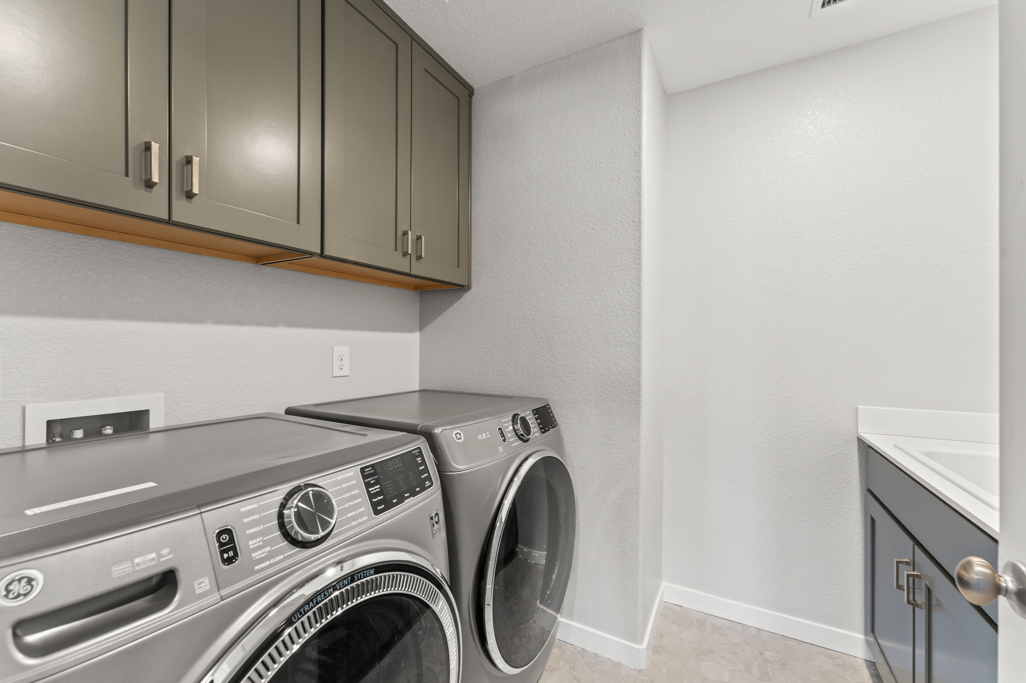 823 Calamity Ct, Reno, NV 89506, USA Photo 32