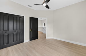  Photo 99