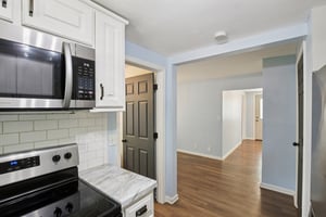 S Tremont Ave-S0309-008.jpg