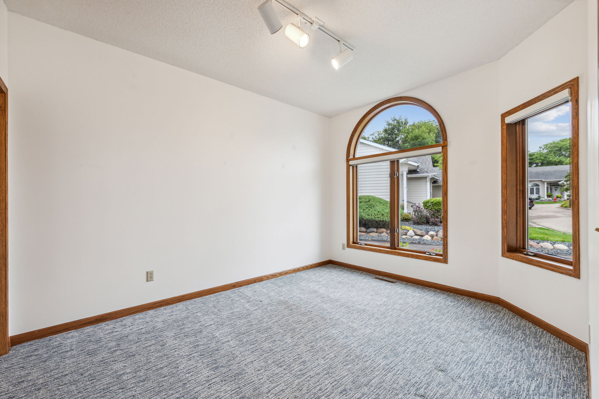 04_Interior