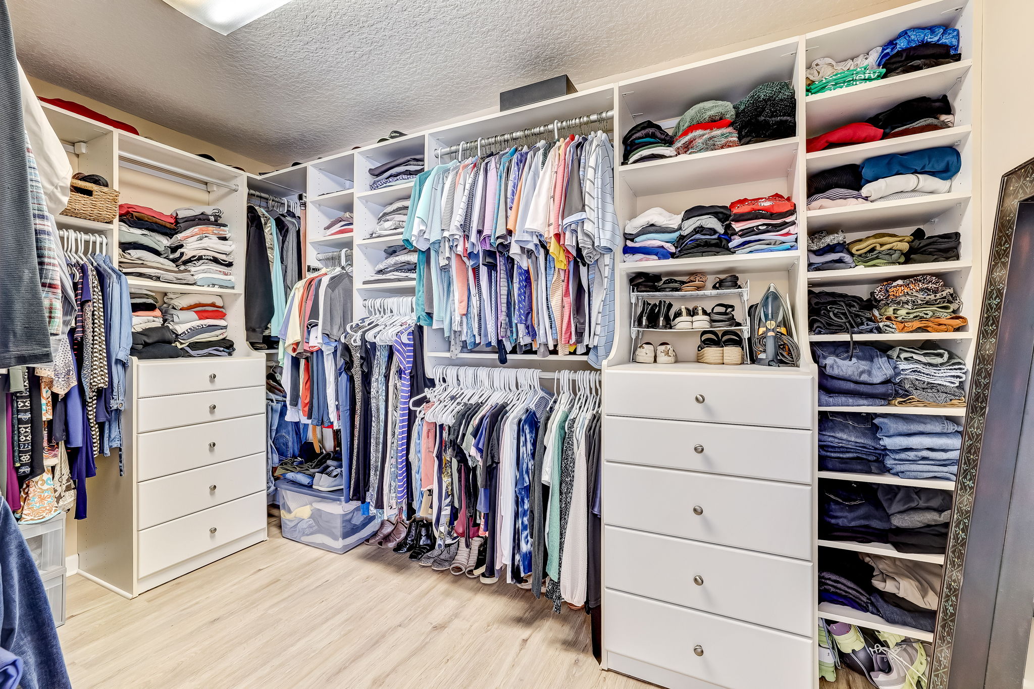 Primary Bedroom Closet