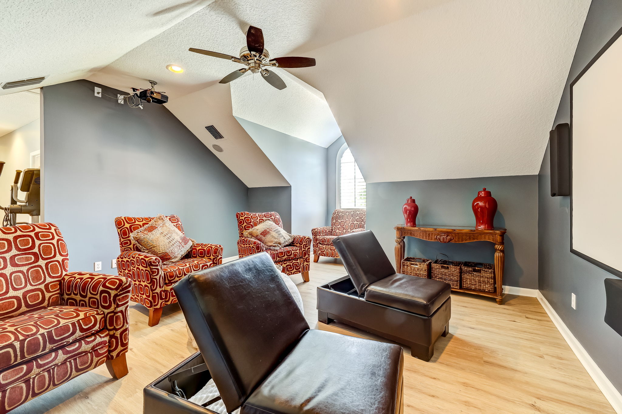 Bonus RoomBonus Room