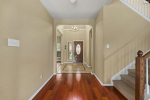  Photo 4