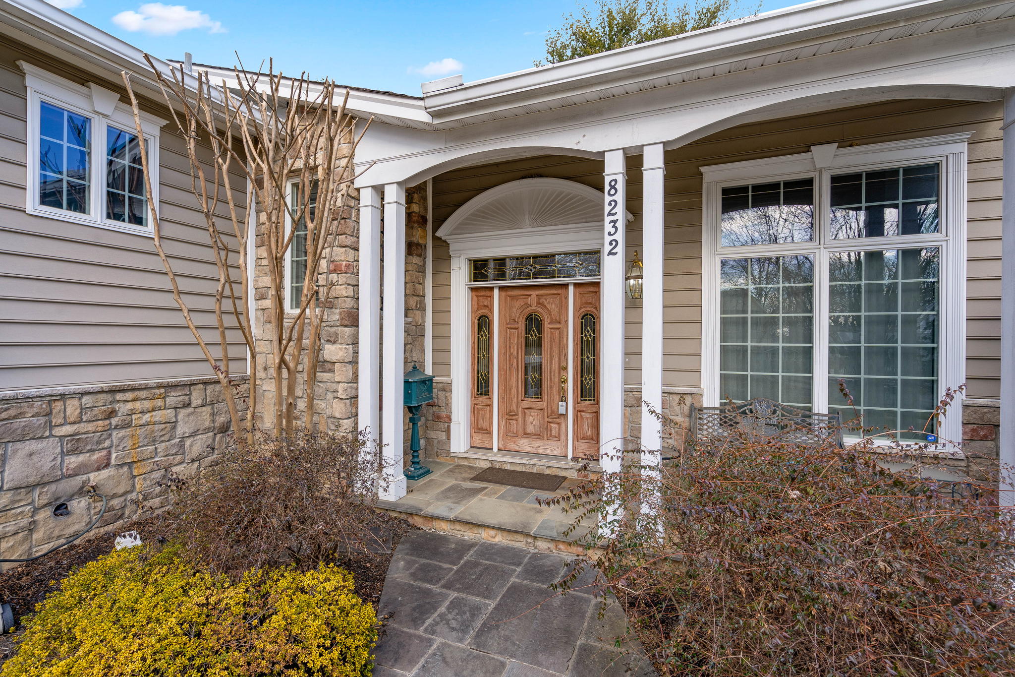 8232 Citadel Pl, Vienna, VA 22180, USA Photo 4