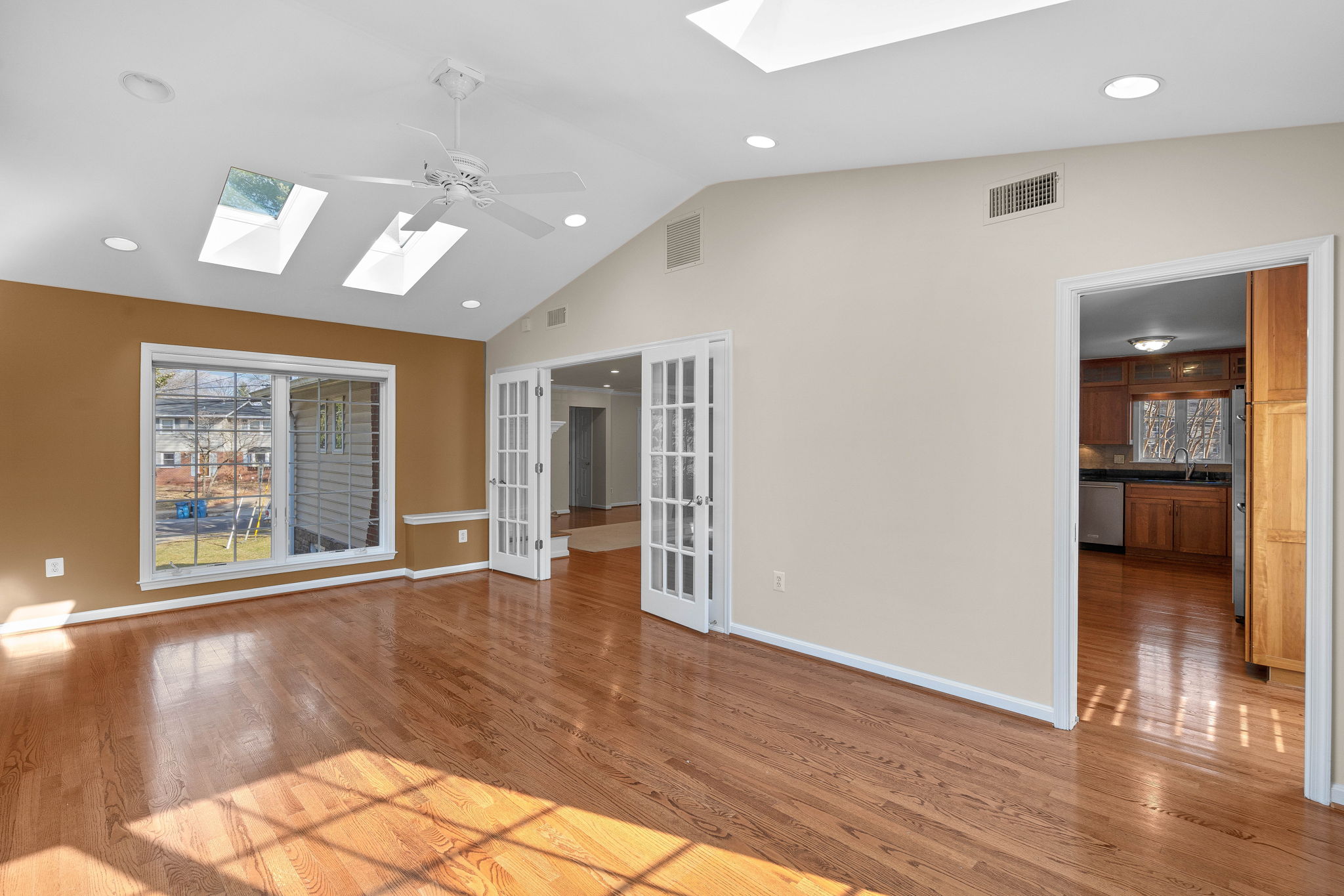 8232 Citadel Pl, Vienna, VA 22180, USA Photo 27