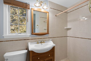 8232 Citadel Pl, Vienna, VA 22180, USA Photo 39