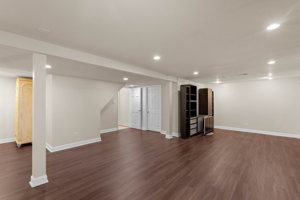 8232 Citadel Pl, Vienna, VA 22180, USA Photo 48