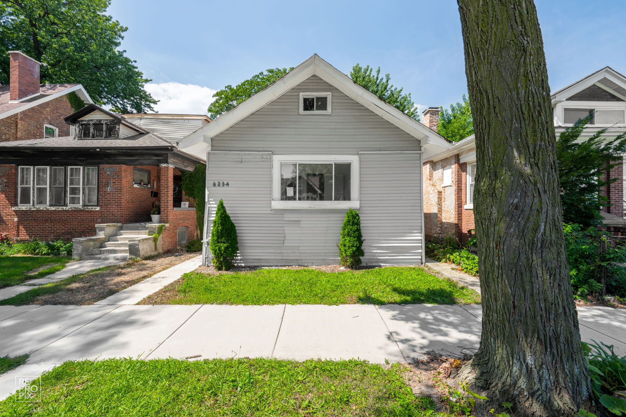 8234 S Kimbark Ave, Chicago, IL 60619_002