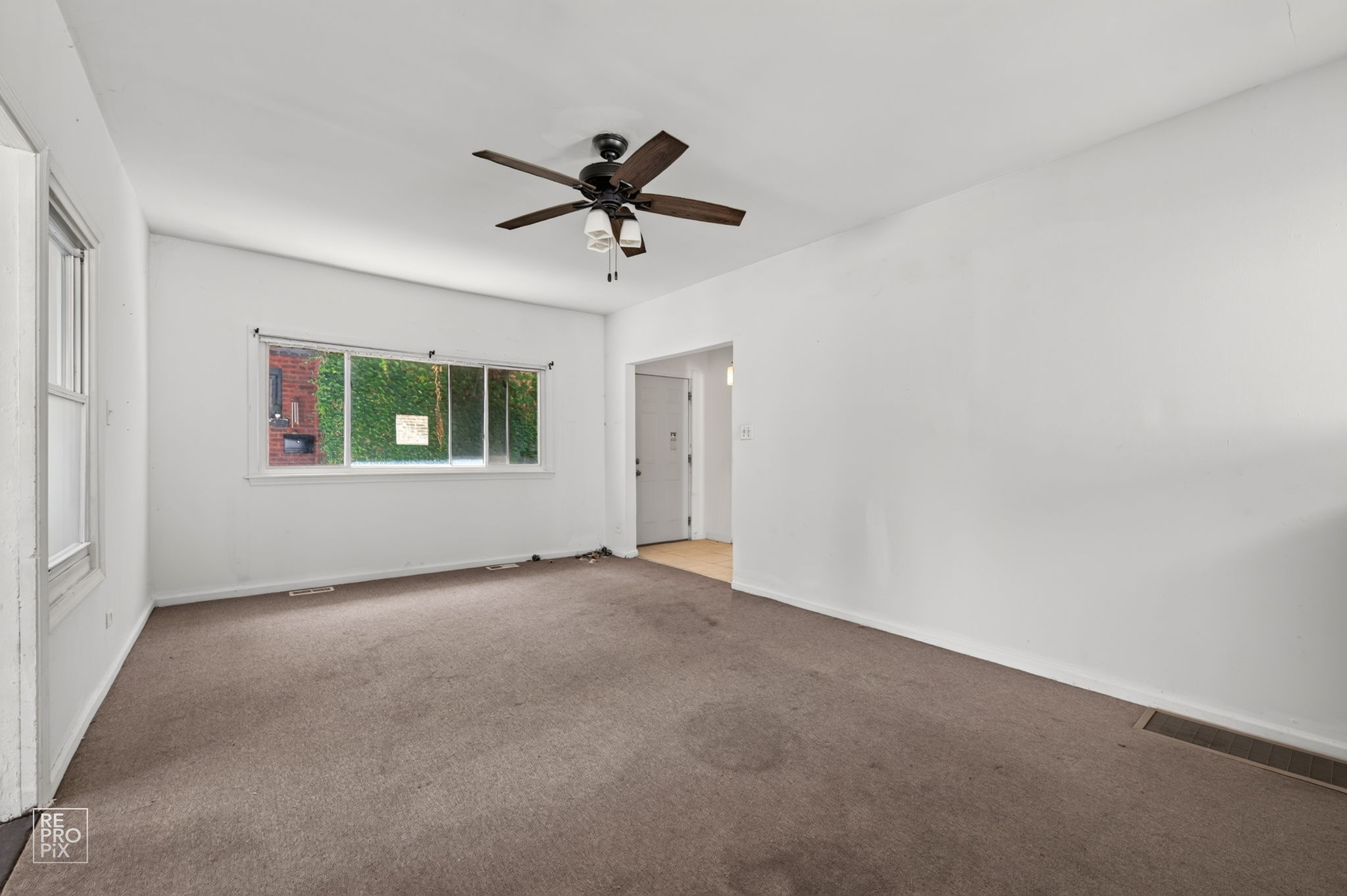 8234 S Kimbark Ave, Chicago, IL 60619_005