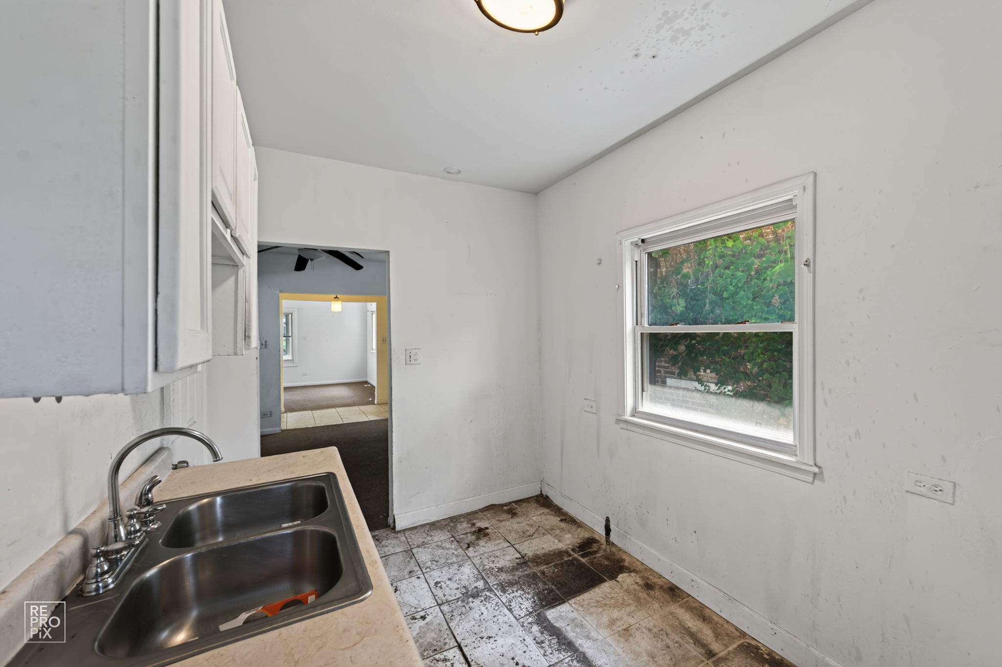 8234 S Kimbark Ave, Chicago, IL 60619_009