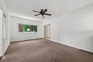 8234 S Kimbark Ave, Chicago, IL 60619_005