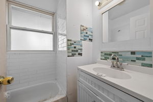 8234 S Kimbark Ave, Chicago, IL 60619_012