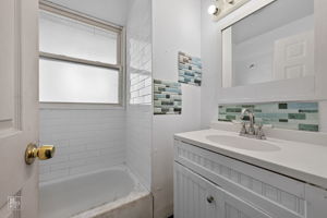 8234 S Kimbark Ave, Chicago, IL 60619_013