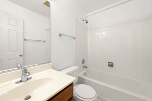 8235 Ripple Ridge, Darien, IL 60561_005
