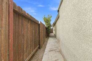  Photo 35
